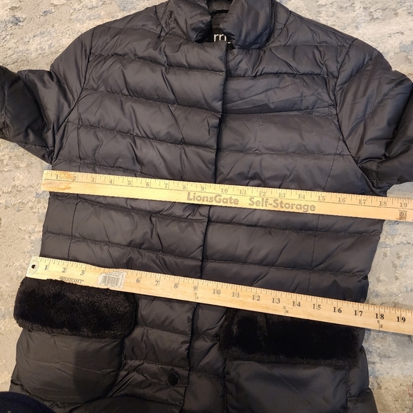 rrig by basic house korea black down long puffer coat estimated size xs/small. - Picture 4 of 16